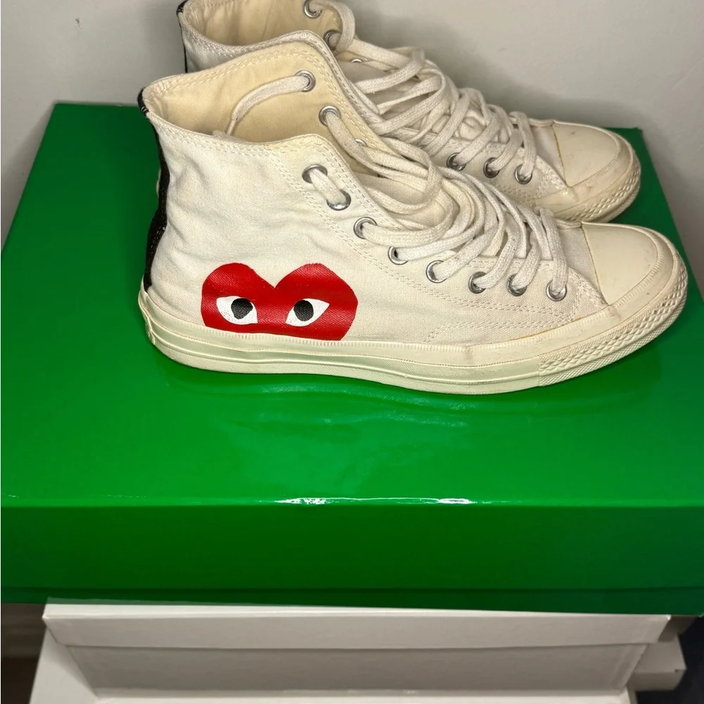 Comme des Garçon Play White High-Top Sneakers wit Red Heart sold as is size 9US - Picture 1 of 6